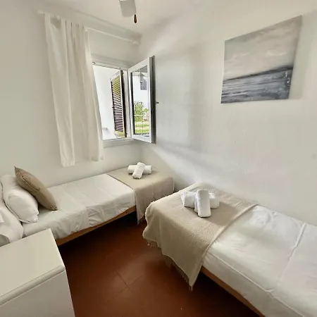 Ca Mestral Urbanizacion Tipica Menorquina. Apartmán Son Bou