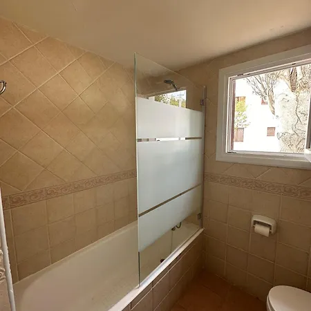 Ca Mestral Urbanizacion Tipica Menorquina.